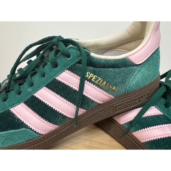 adidas Shoes - Adidas NWB Size 9.5 Handball Spezial Collegiate Green & Pink Velvet Kelly Dark